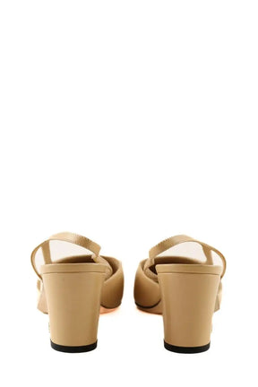 Talons Chanel Beige en Cuir