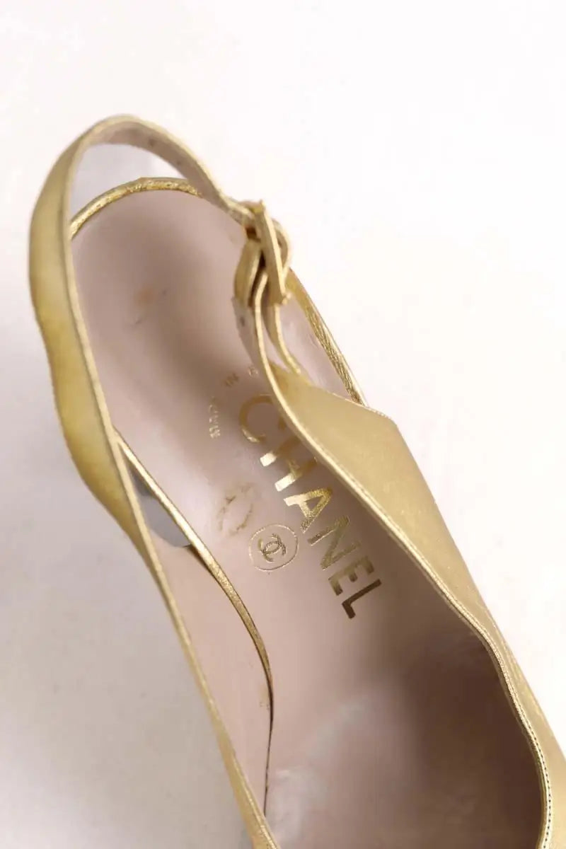 Talons Chanel Doré en Cuir