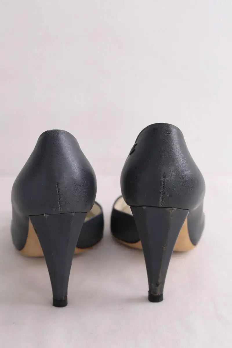 Talons Chanel Gris en Cuir