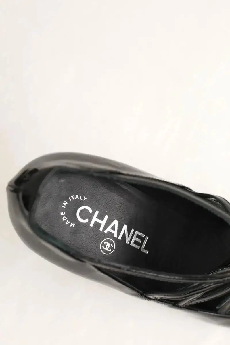 Talons Chanel Noir en Cuir verni