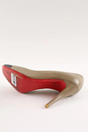 Talons Christian Louboutin Beige en Cuir