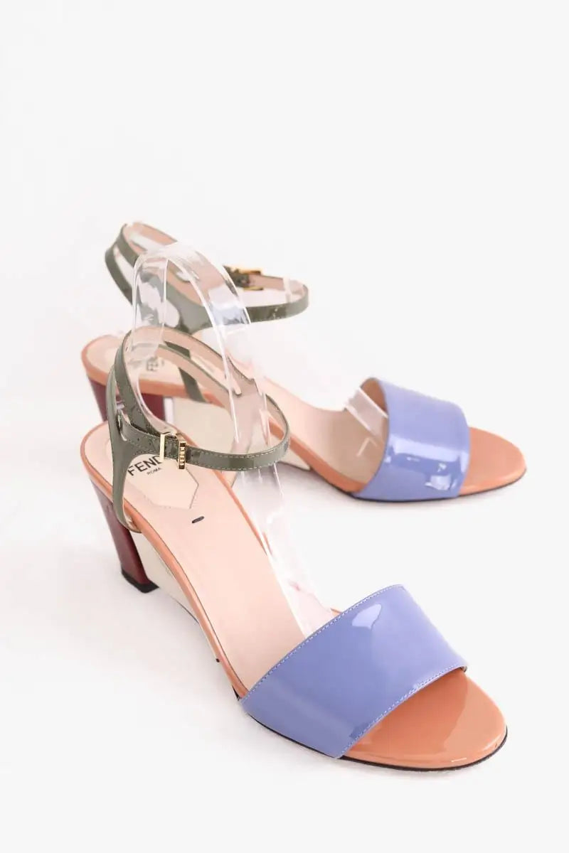 Talons Fendi Beige en Cuir