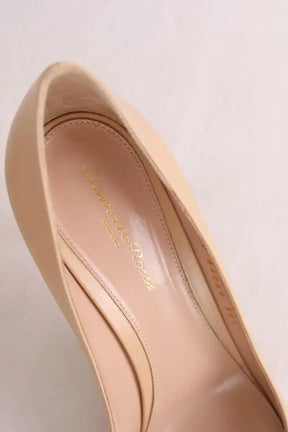 Talons Gianvito Rossi Beige en Cuir