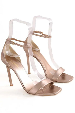 Talons Saint Laurent Doré en Cuir