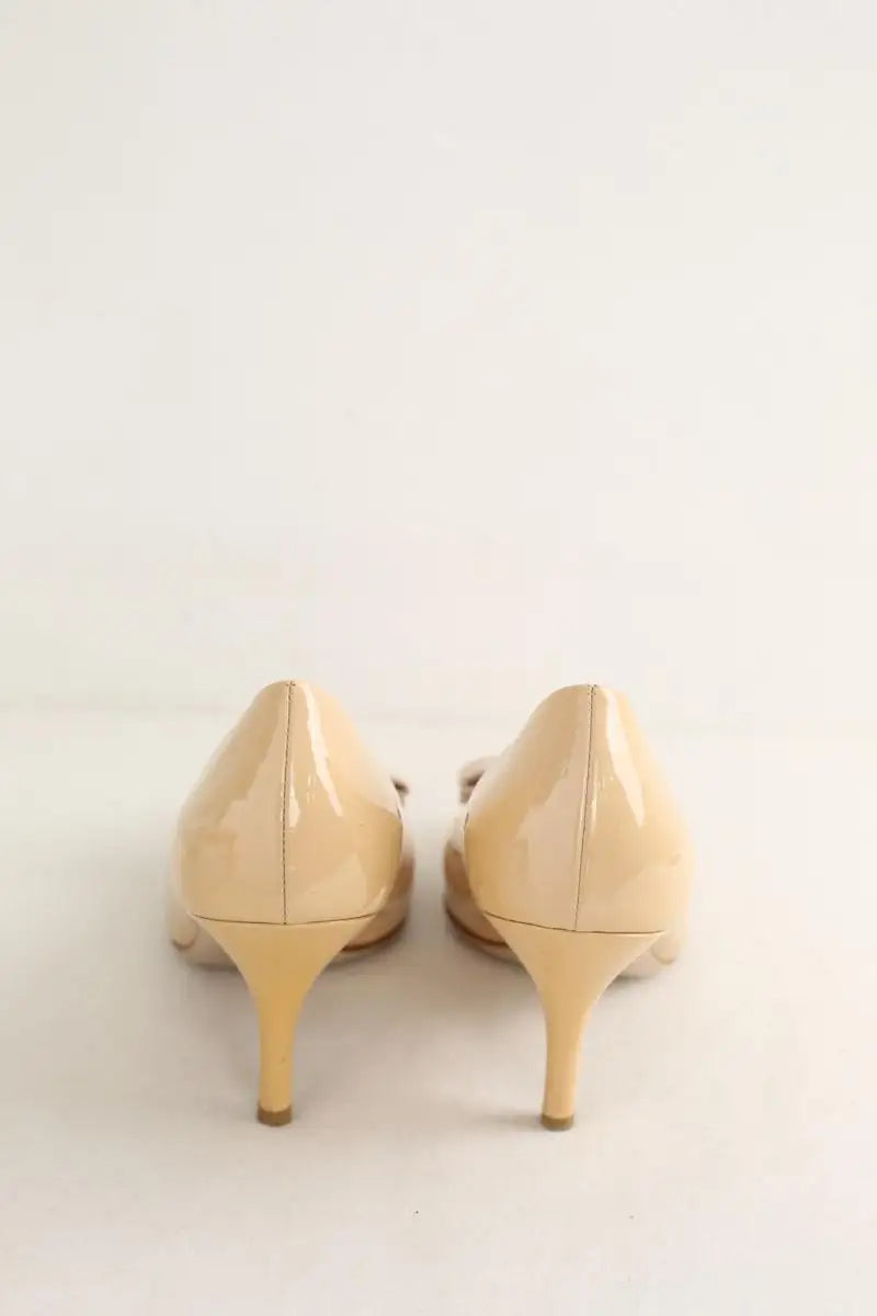 Talons Salvatore Ferragamo Beige en Cuir verni