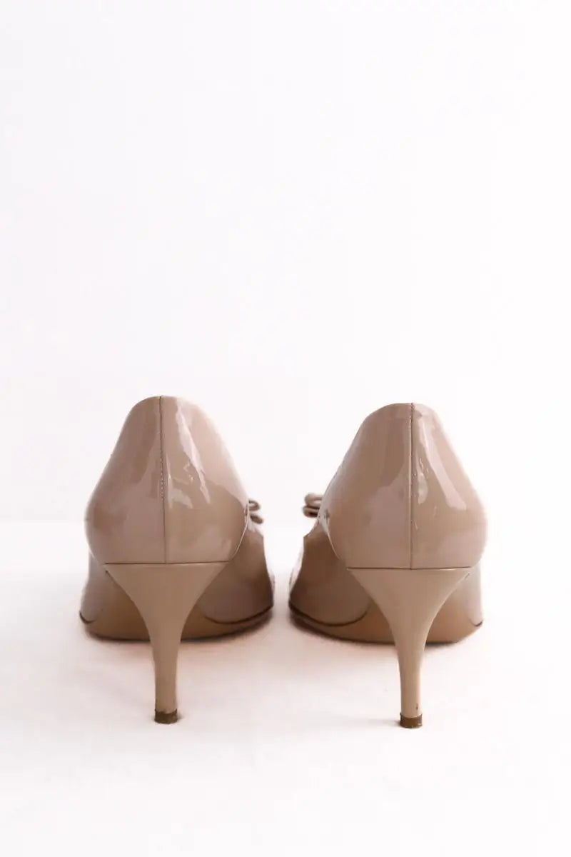 Talons Salvatore Ferragamo Beige en Cuir verni