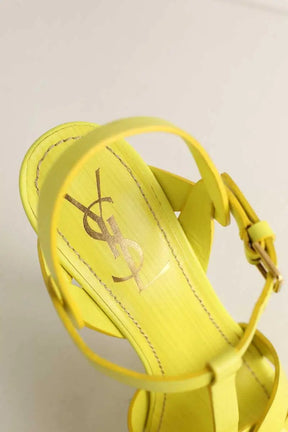 Talons Yves Saint Laurent Jaune en Cuir