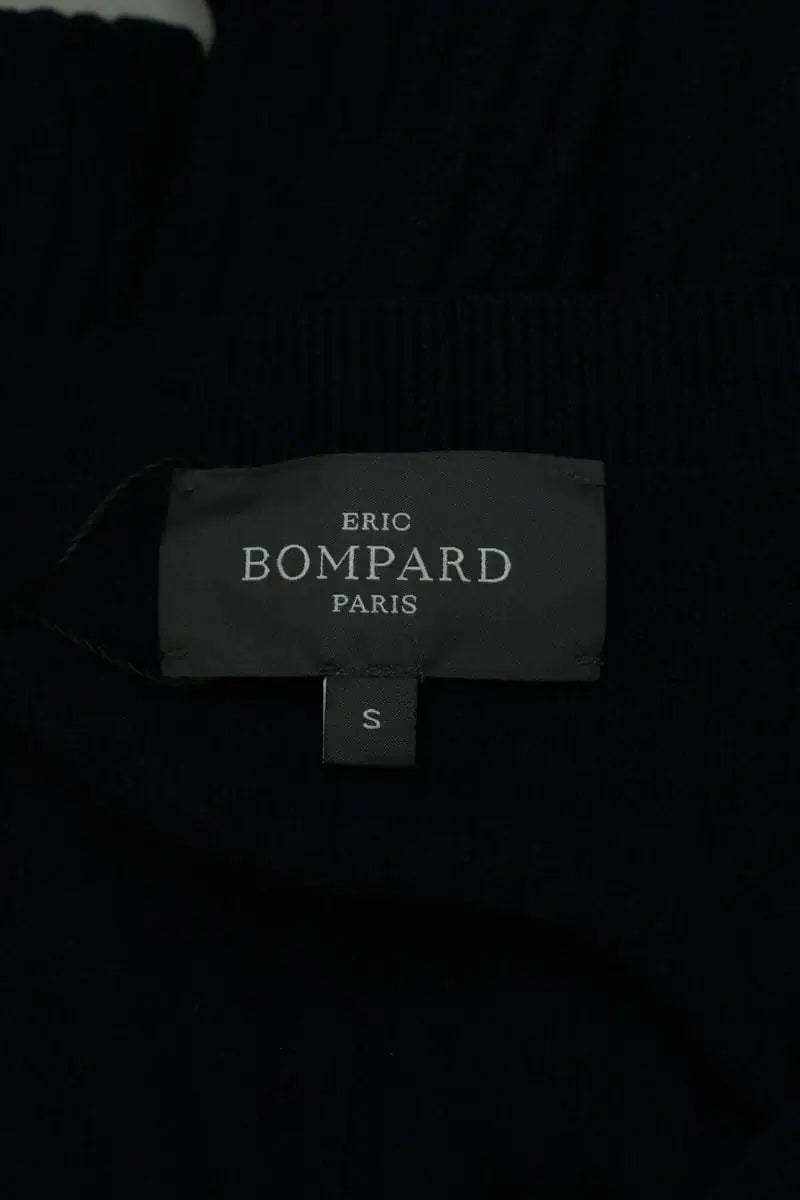 Top Eric Bompard Marine en Soie