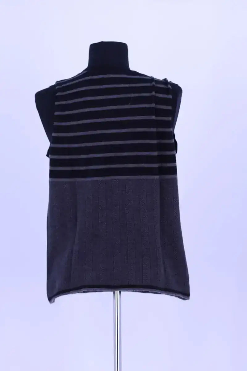 Top sans manche Chanel Noir en Cachemire