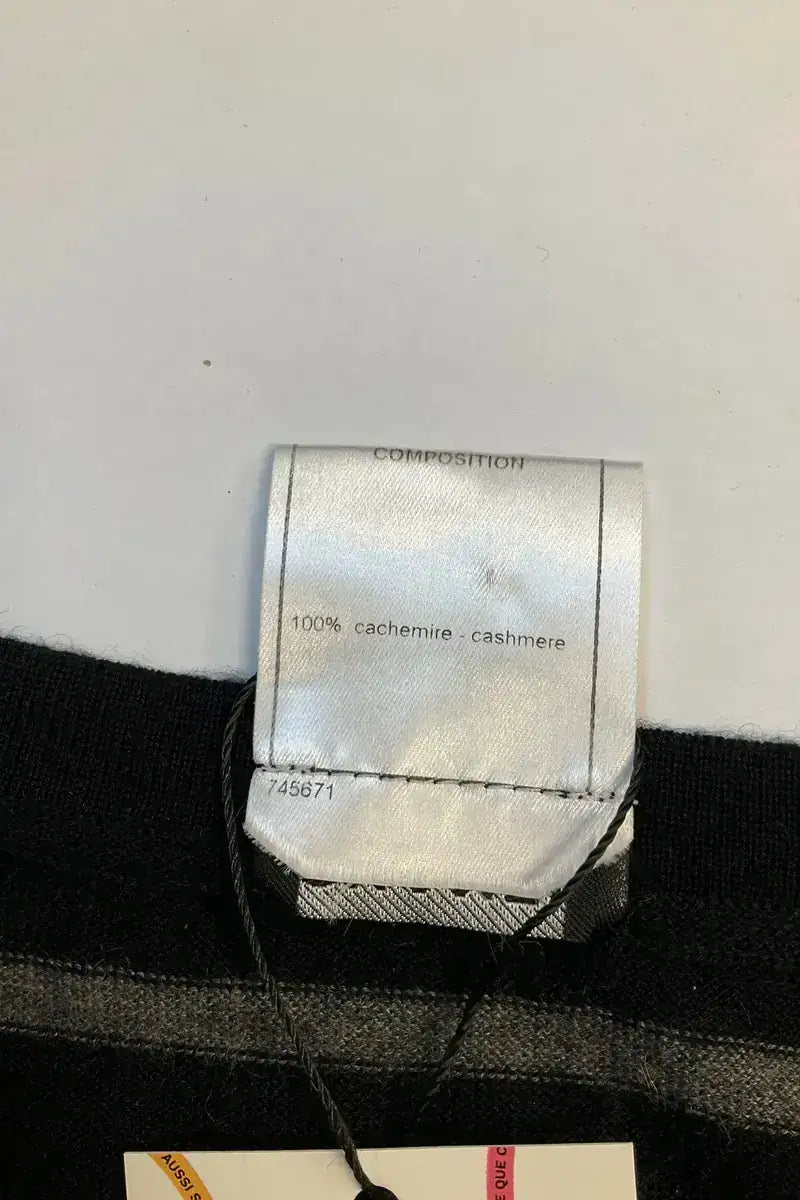 Top sans manche Chanel Noir en Cachemire