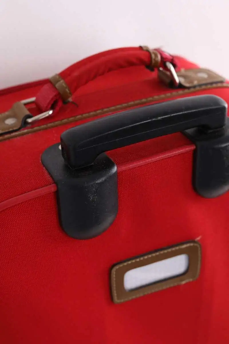 Valise Lancel Rouge en Tissu