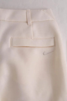 Pantalon Carot Nike Ecru en Synthétique