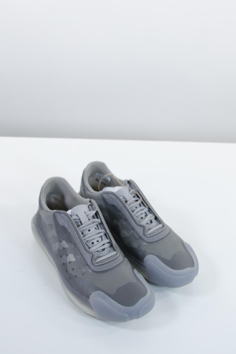  Prada  Gris