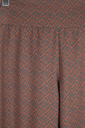 Leggings Near 4 rest   Rouge